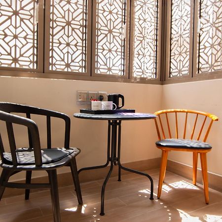 Aqueen Prestige Hotel Jalan Besar Singapur Zewnętrze zdjęcie