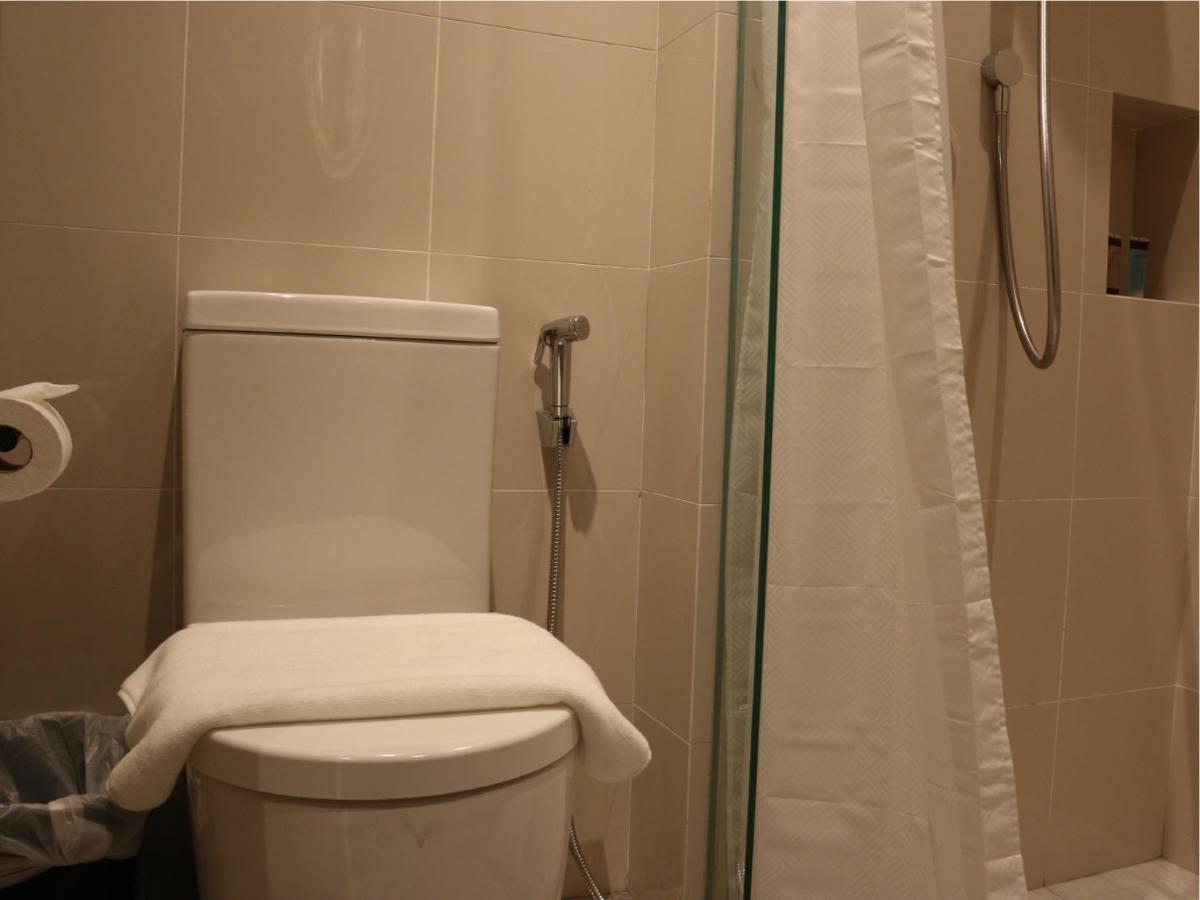 Aqueen Prestige Hotel Jalan Besar Singapur Zewnętrze zdjęcie