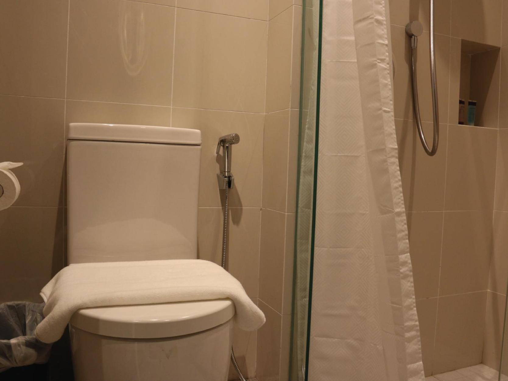 Aqueen Prestige Hotel Jalan Besar Singapur Zewnętrze zdjęcie