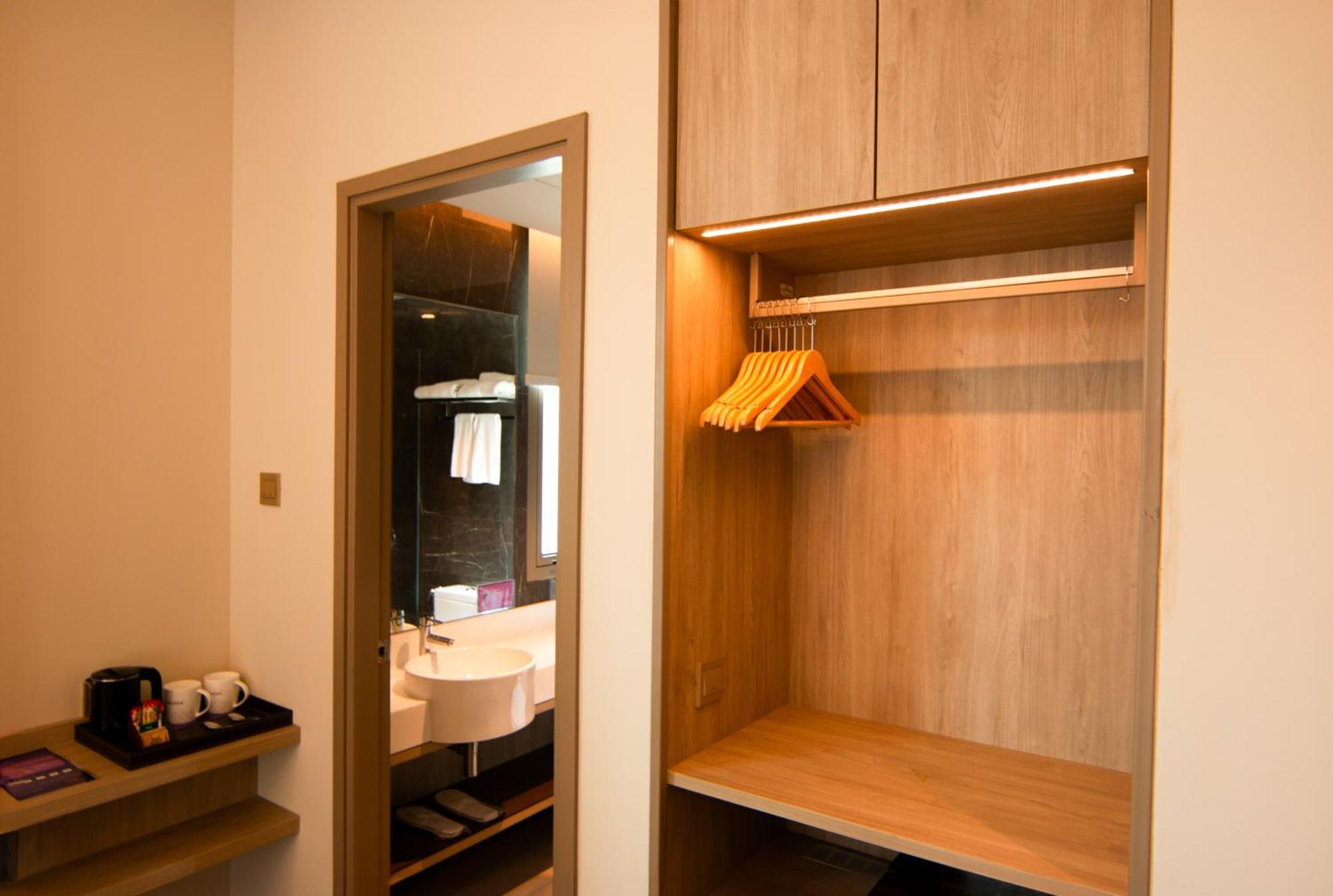 Aqueen Prestige Hotel Jalan Besar Singapur Zewnętrze zdjęcie
