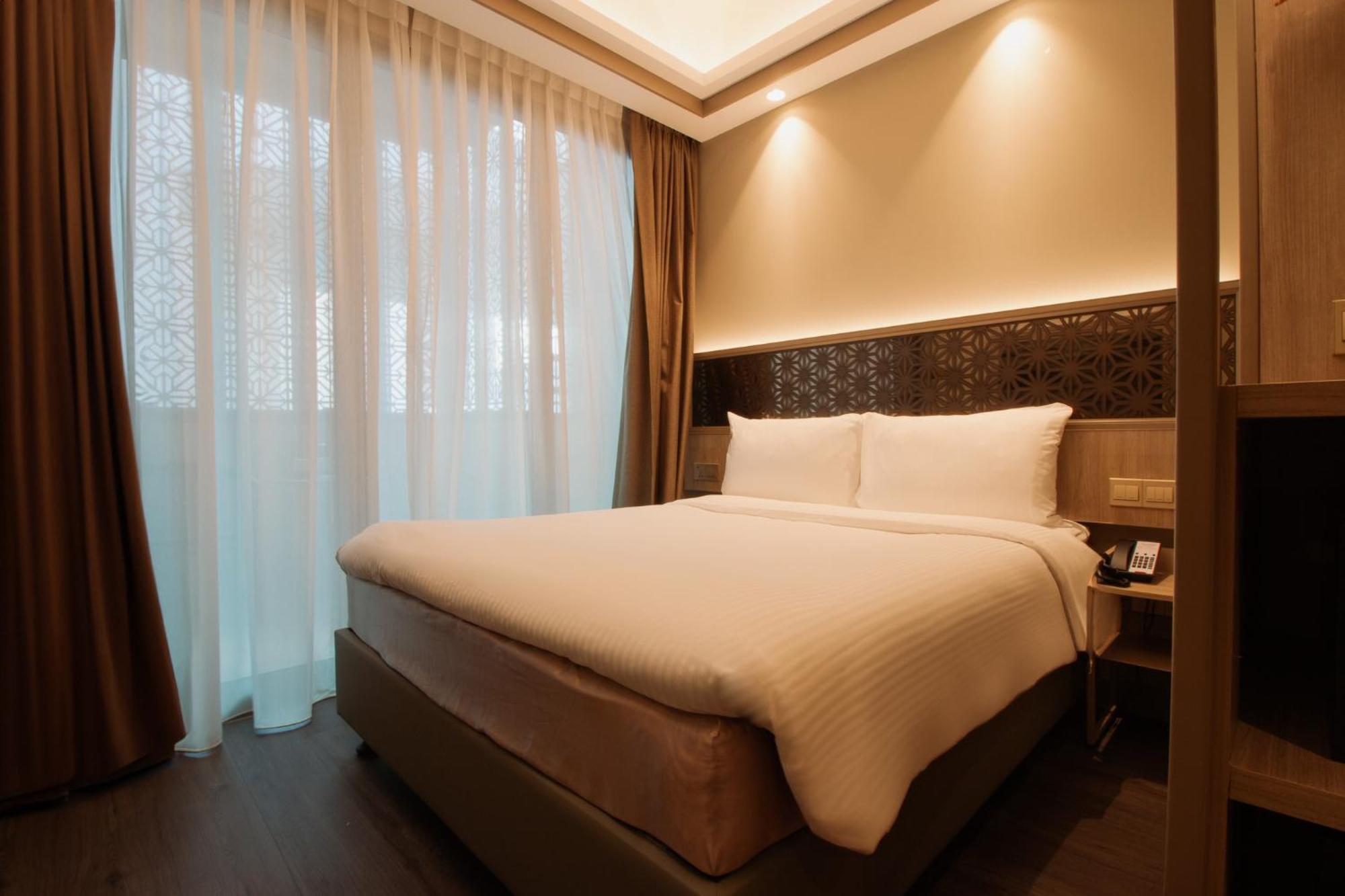 Aqueen Prestige Hotel Jalan Besar Singapur Zewnętrze zdjęcie