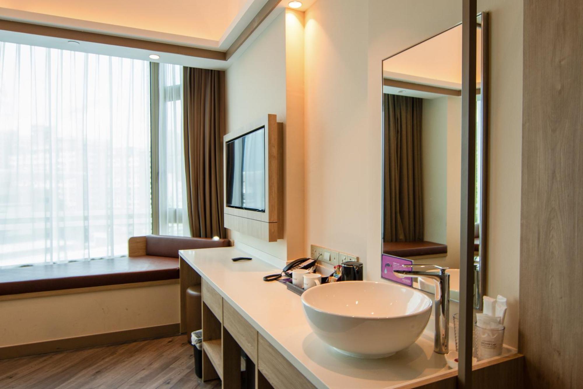 Aqueen Prestige Hotel Jalan Besar Singapur Zewnętrze zdjęcie